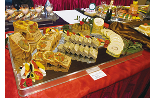 鳥類の冷製、三種盛り合わせ